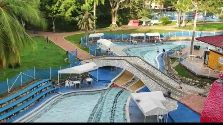 Hotel Hacienda Campestre Melgar Zewnętrze zdjęcie