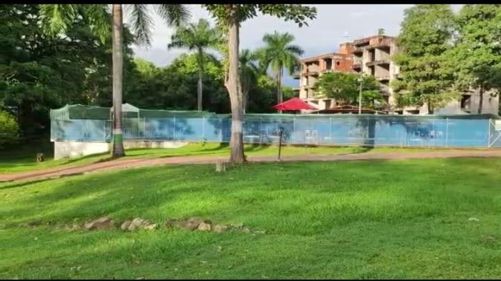 Hotel Hacienda Campestre Melgar Zewnętrze zdjęcie