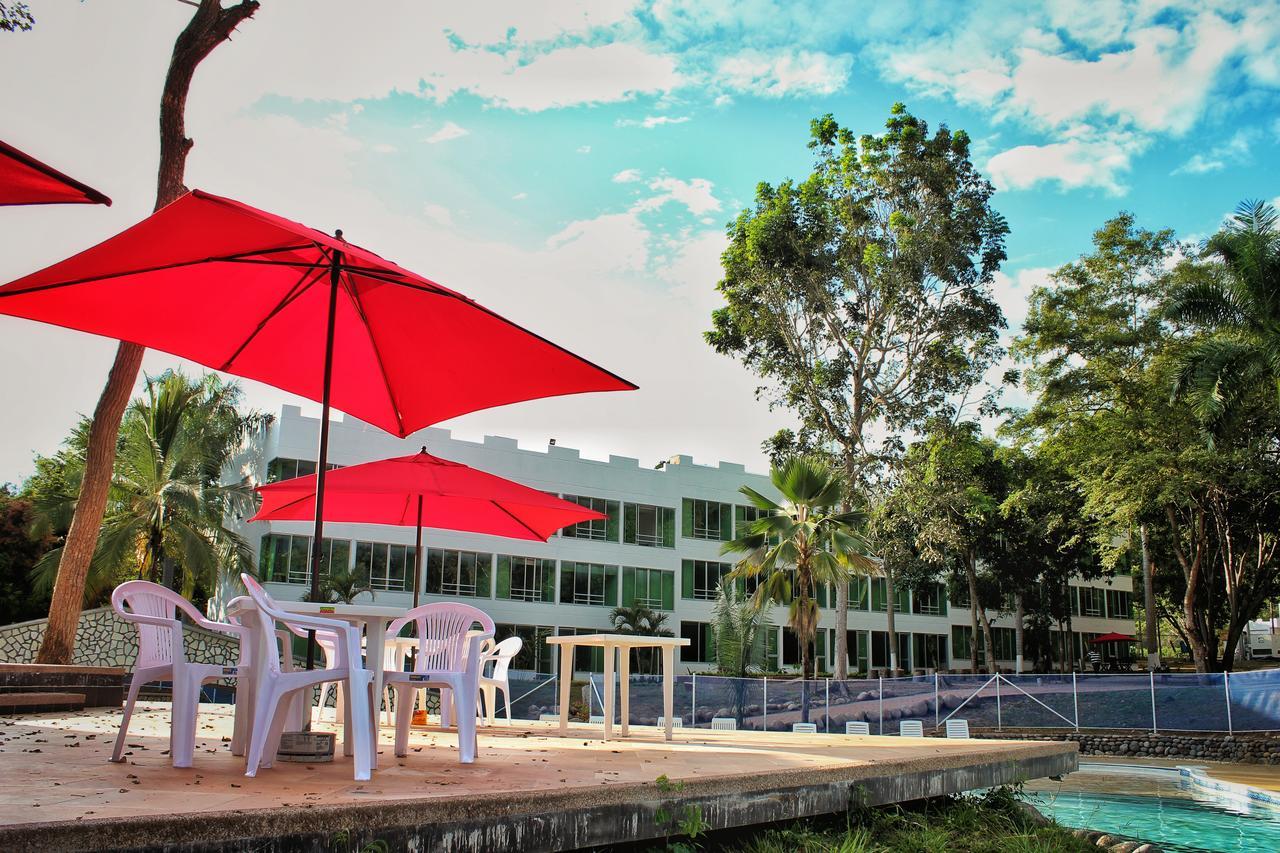 Hotel Hacienda Campestre Melgar Zewnętrze zdjęcie